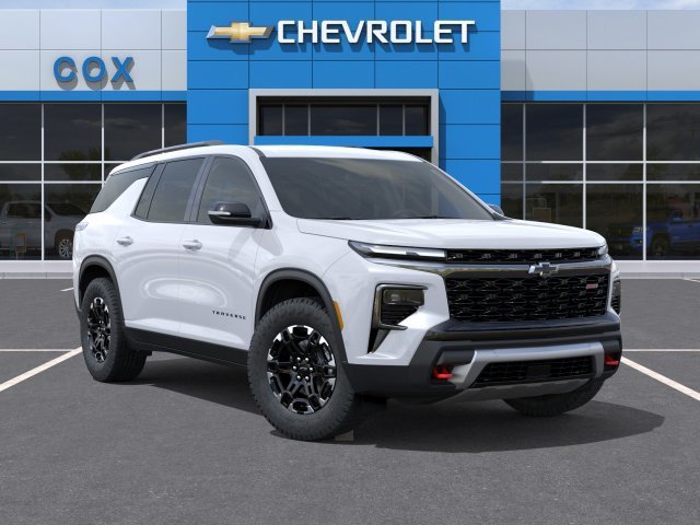 New 2027 Chevrolet Traverse Z71 w/ Enhanced Driving Package AWD/4WD image 7