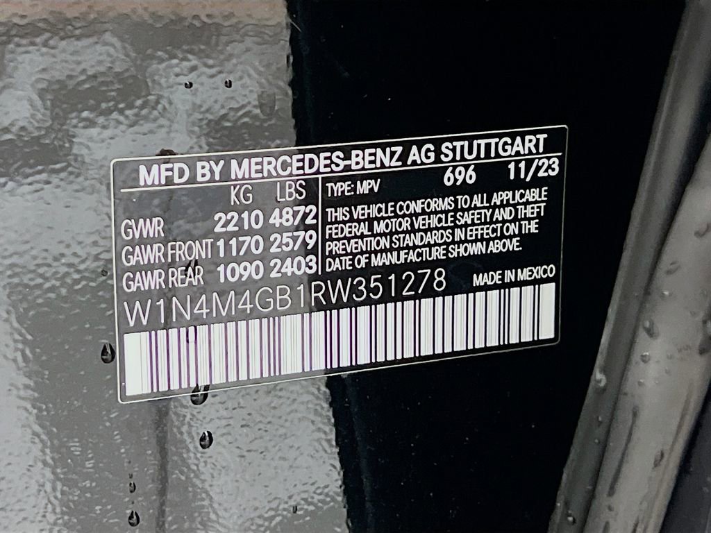 Used 2024 Mercedes-Benz GLB 250 image 34