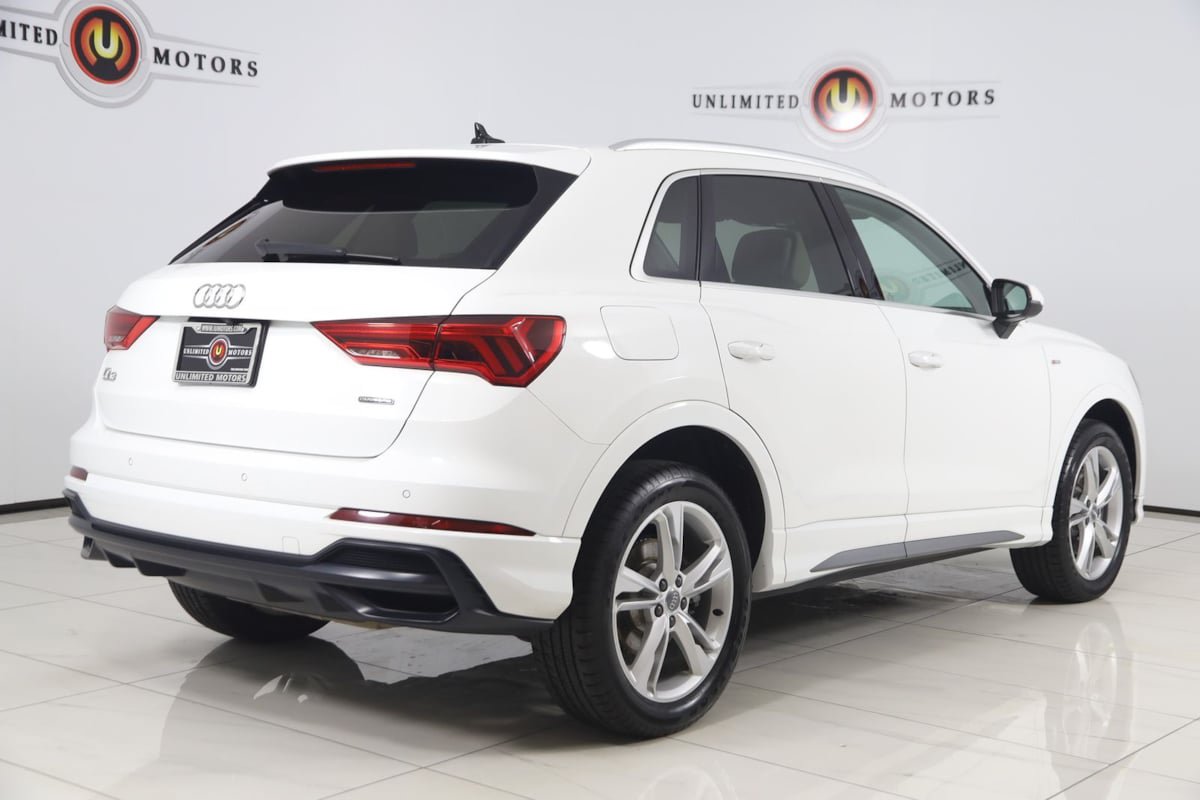 Used 2019 Audi Q3 2.0T Premium w/ Convenience Package AWD/4WD image 3