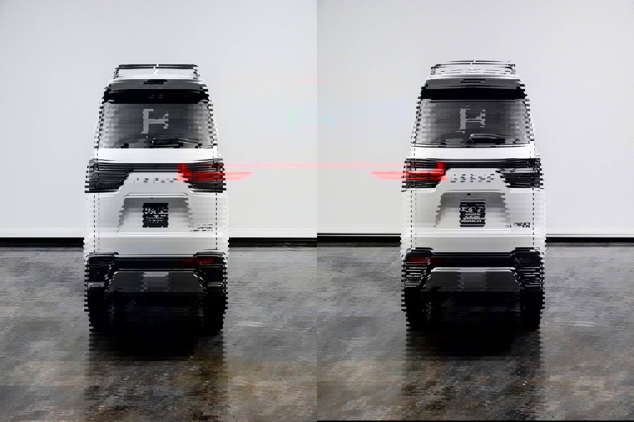 Used 2025 Lexus LX 700h Luxury image 18