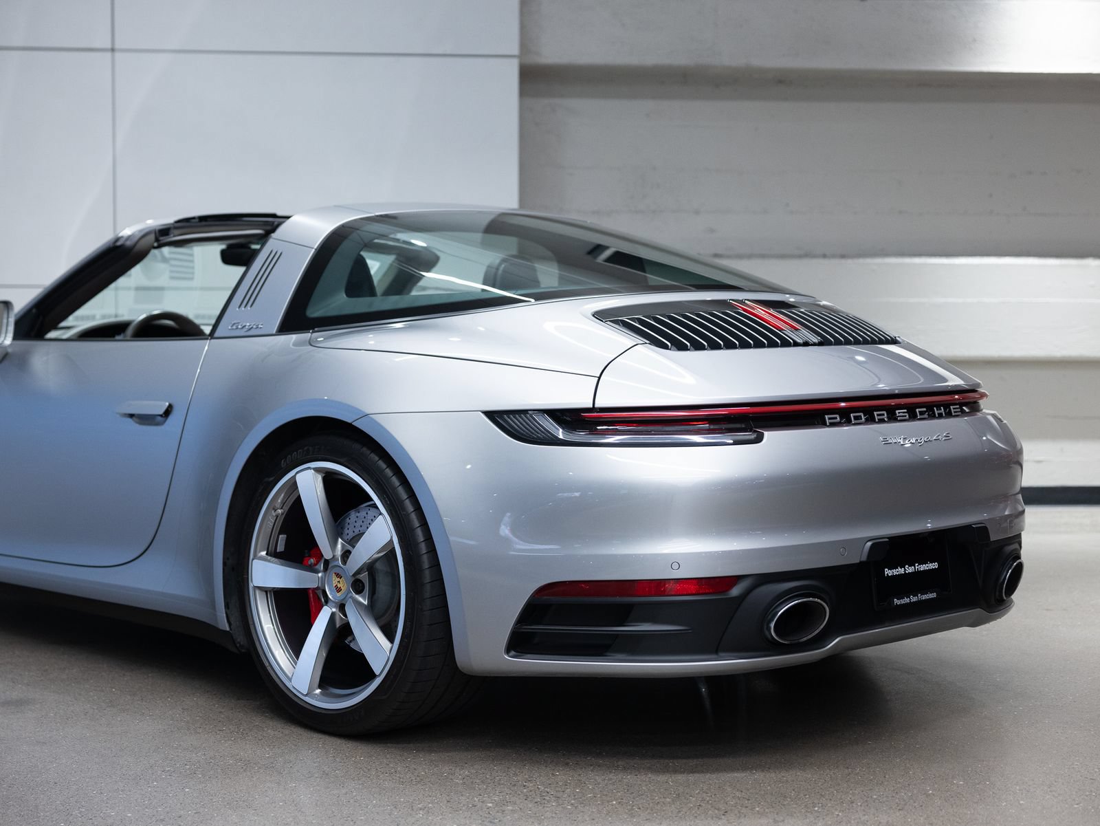 Certified 2021 Porsche 911 AWD/4WD image 28
