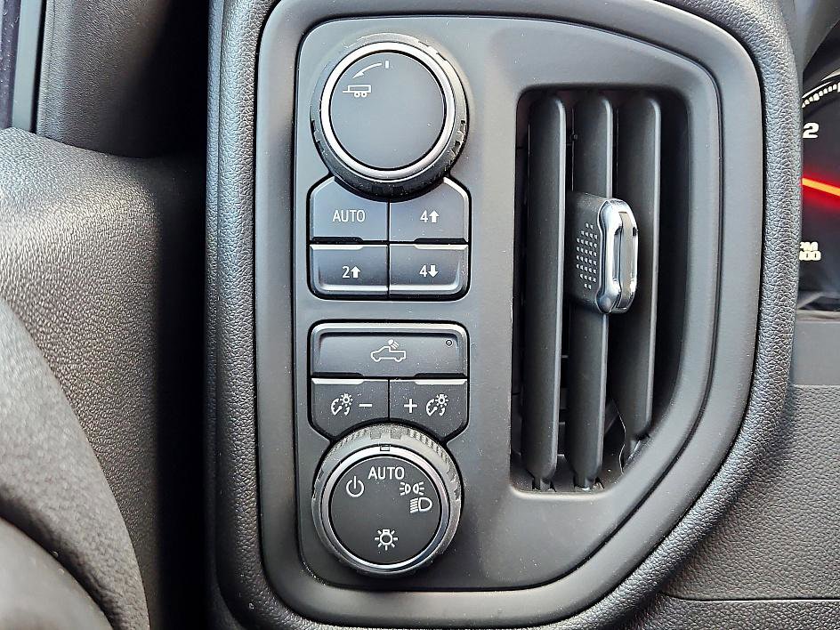 New 2026 Chevrolet Silverado 1500 Custom Trail Boss w/ Turbomax Blackout Package image 20