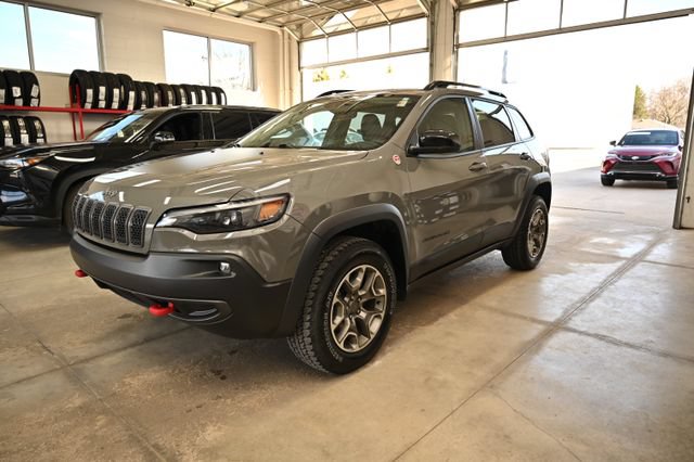Used 2022 Jeep Cherokee Trailhawk AWD/4WD image 8