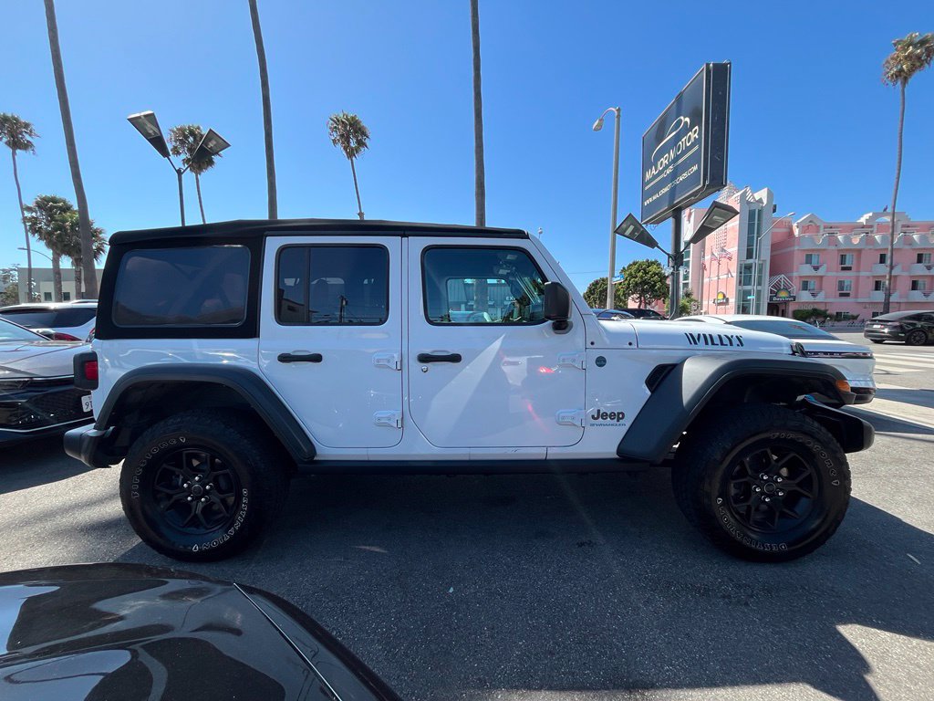 Used 2024 Jeep Wrangler Unlimited AWD/4WD image 6
