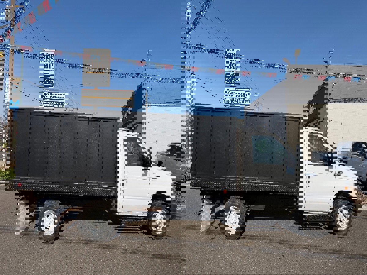 Used 2018 Ford E-450 and Econoline 450 Super Duty w/ Power Windows & Locks Group RWD image 9