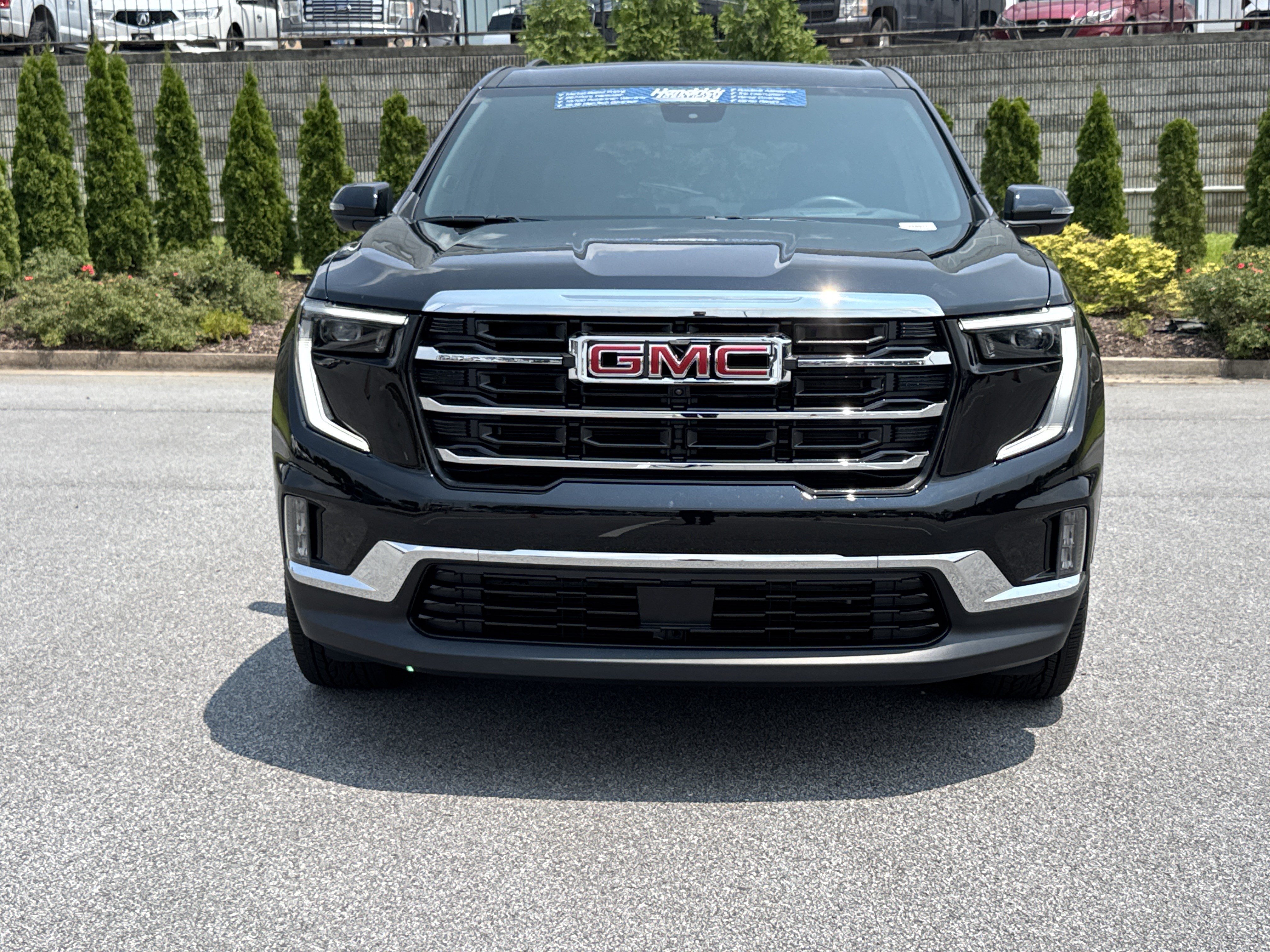 Used 2026 GMC Acadia Elevation w/ Elevation Premium Package FWD image 3