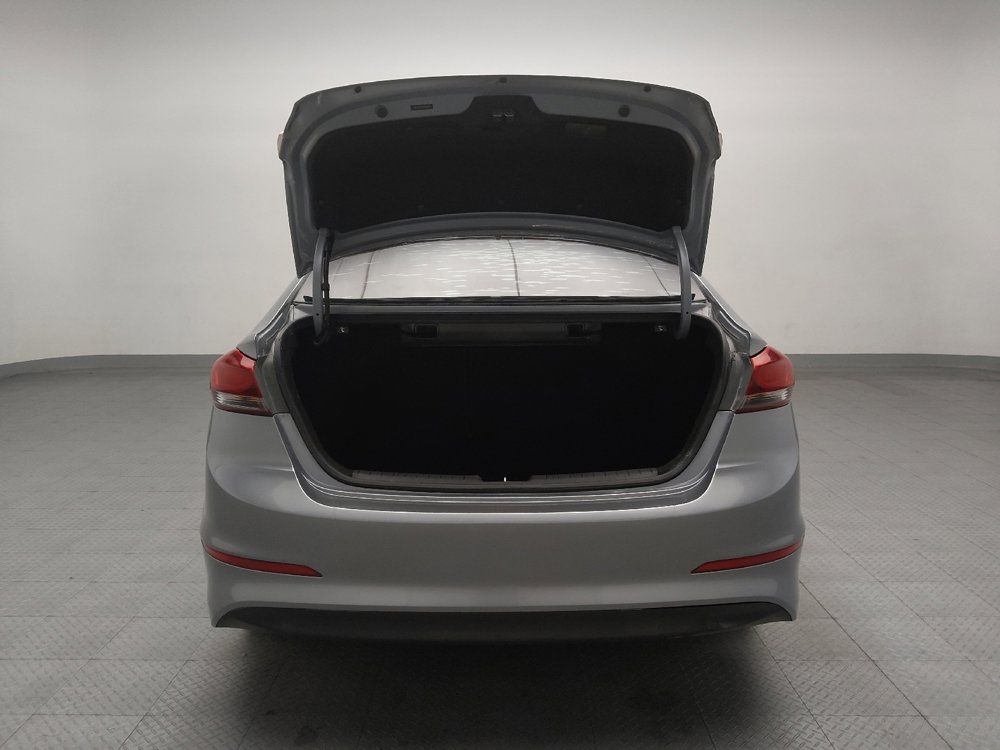 Used 2017 Hyundai Elantra SE image 29