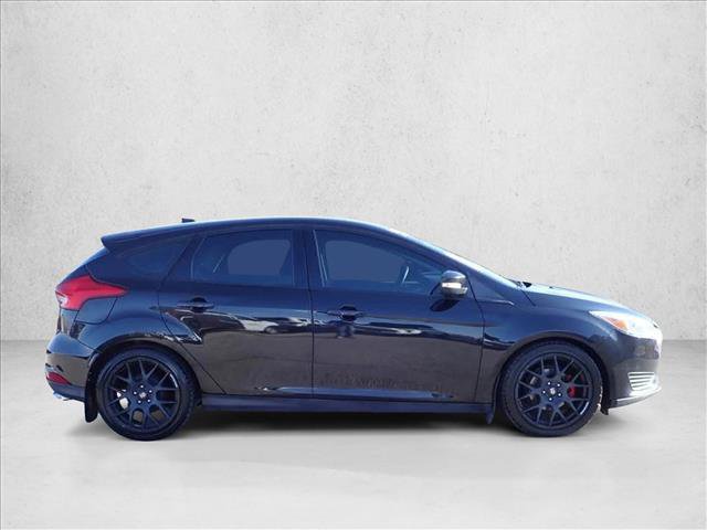 Used 2015 Ford Focus SE FWD image 4