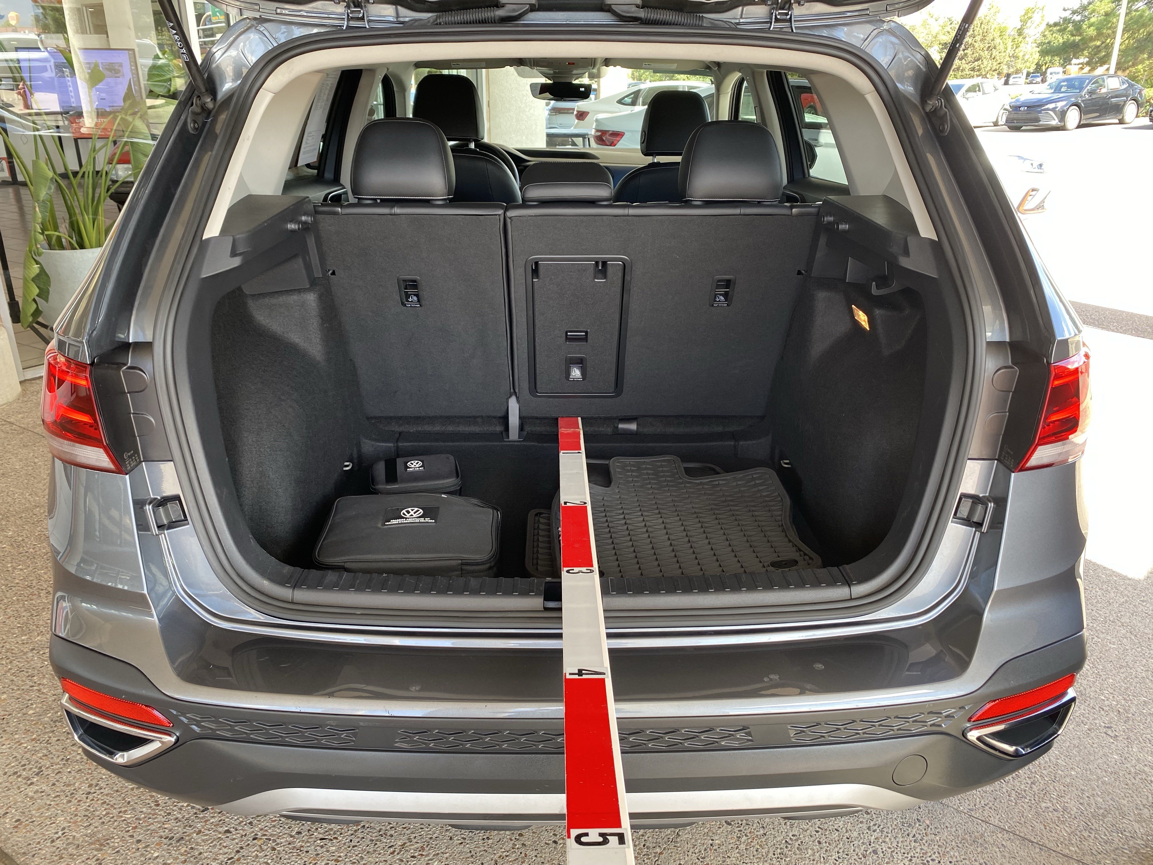 Certified 2023 Volkswagen Taos SE FWD image 17