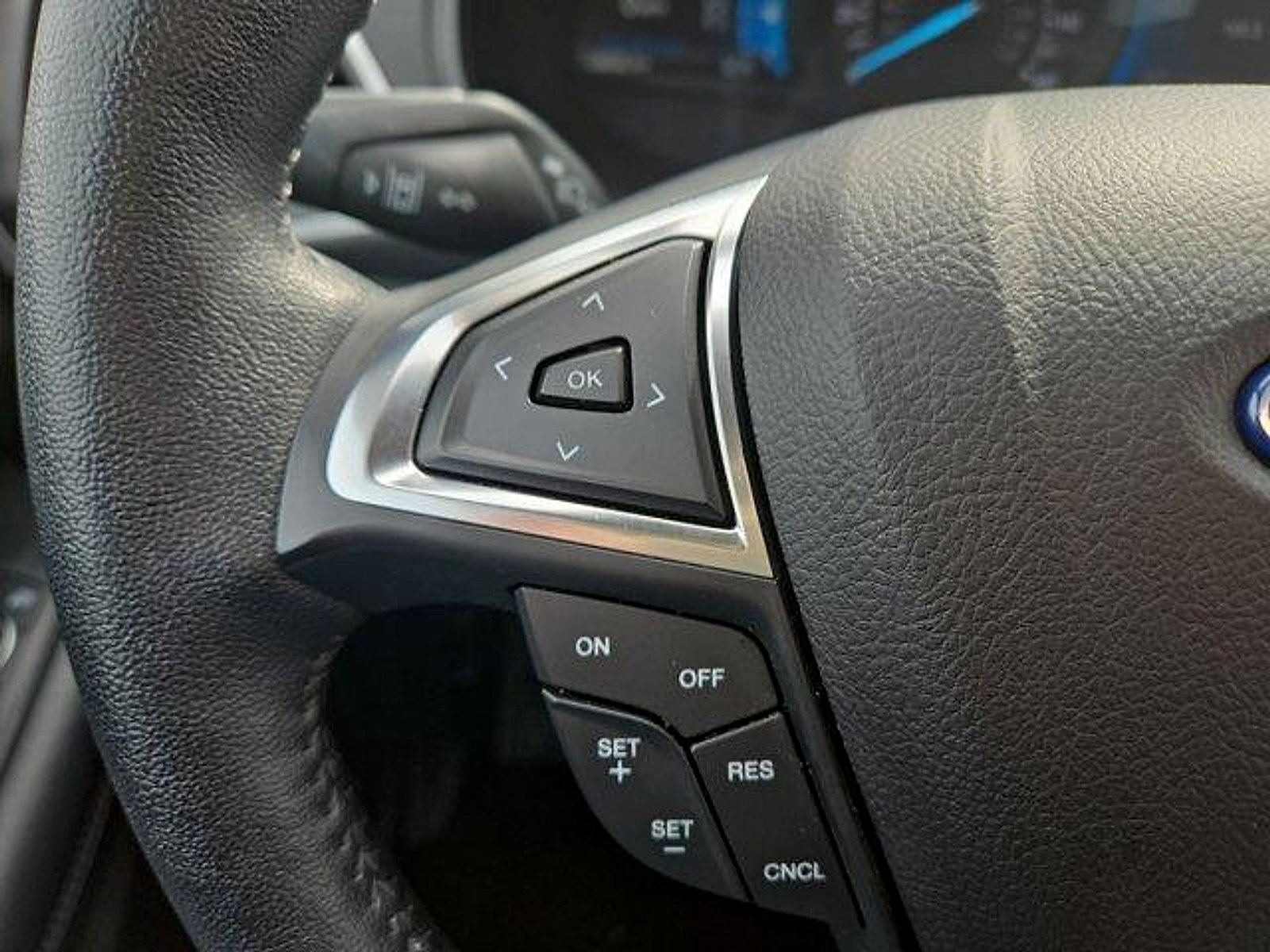 Certified 2023 Ford Edge SEL w/ Convenience Package AWD/4WD image 14