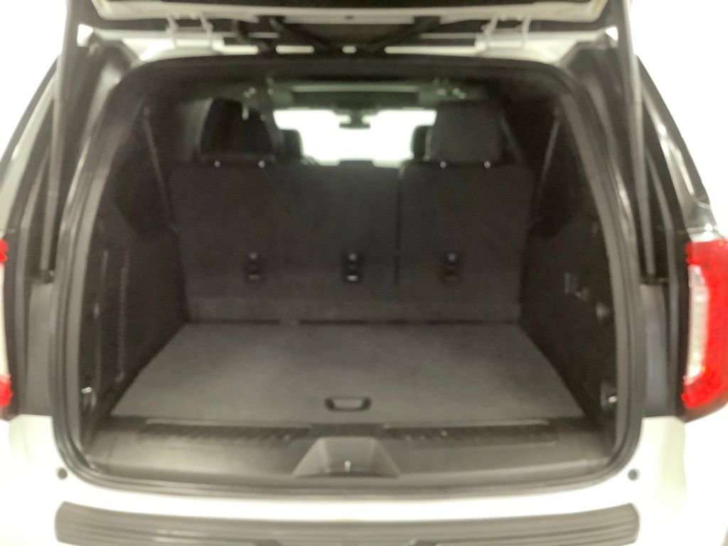 Used 2022 GMC Yukon XL SLT w/ SLT Premium Package AWD/4WD image 21