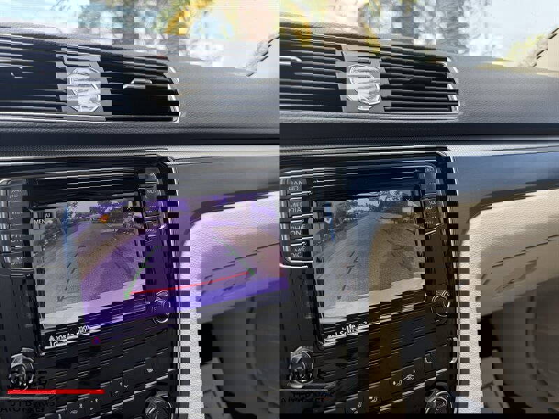 Used 2017 Volkswagen Passat 1.8T R-Line image 18