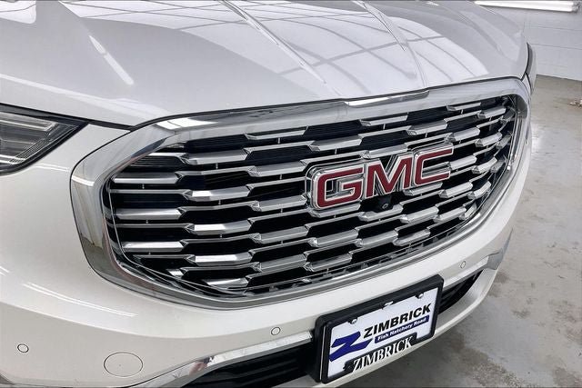 Used 2020 GMC Terrain Denali w/ GMC Pro Grade Package AWD/4WD image 31