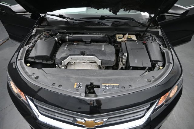 Used 2017 Chevrolet Impala LS FWD image 34