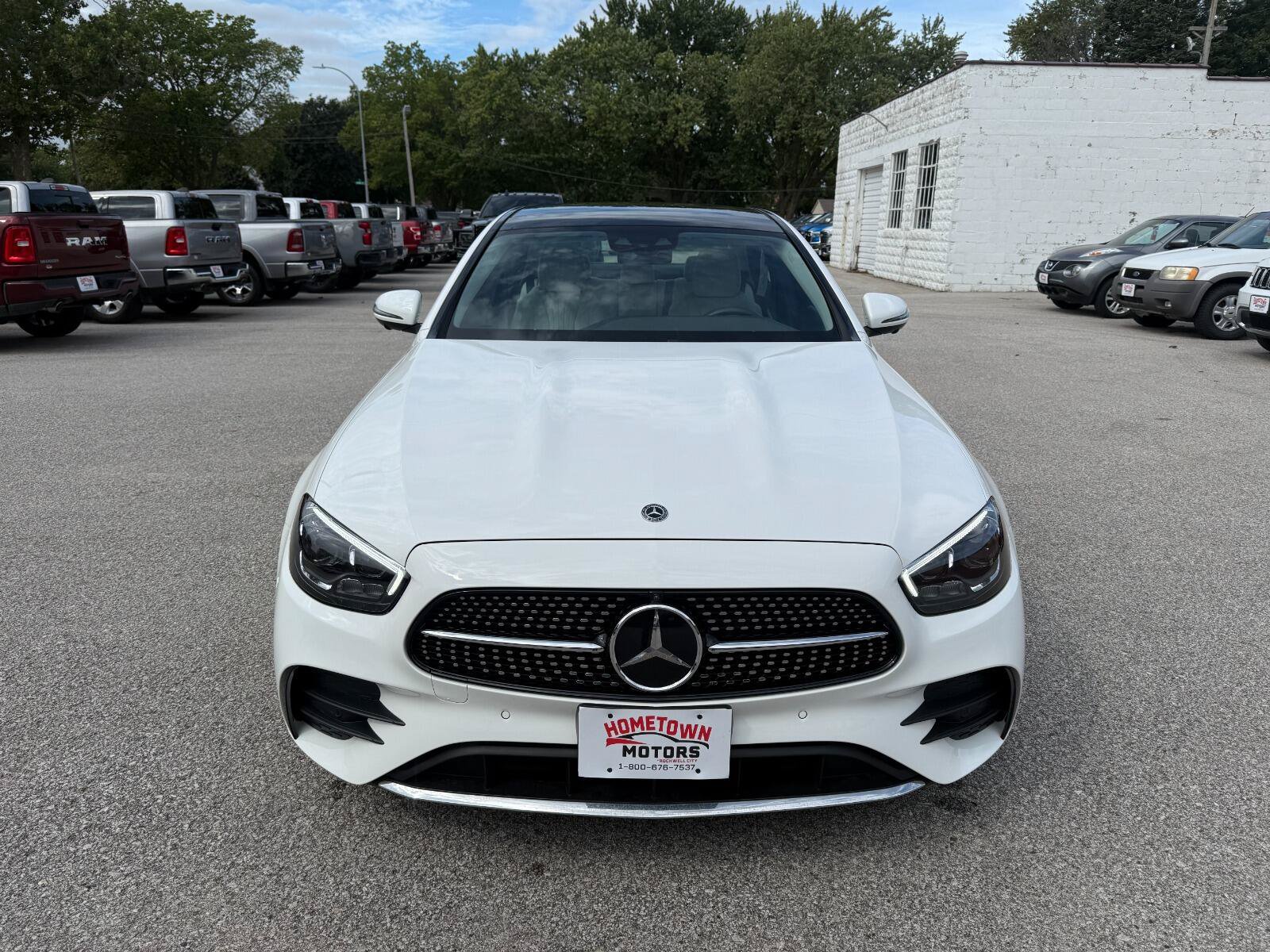 Used 2021 Mercedes-Benz E 350 4MATIC Sedan image 2
