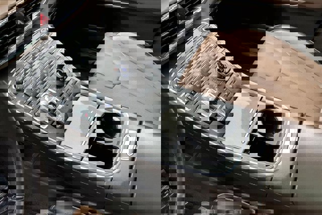 Used 2023 Hyundai Santa Fe Limited AWD/4WD image 17