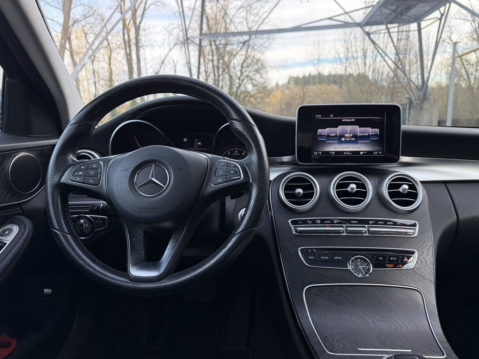 Used 2016 Mercedes-Benz C 300 Sport image 10