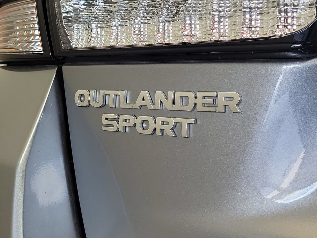 Used 2025 Mitsubishi Outlander Sport LE AWD/4WD image 8