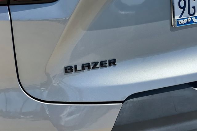 Used 2023 Chevrolet Blazer LT w/ Midnight/Sport Edition FWD image 37