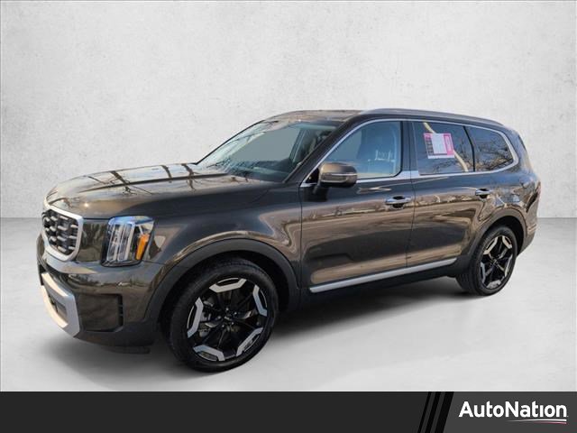 Used 2025 Kia Telluride S