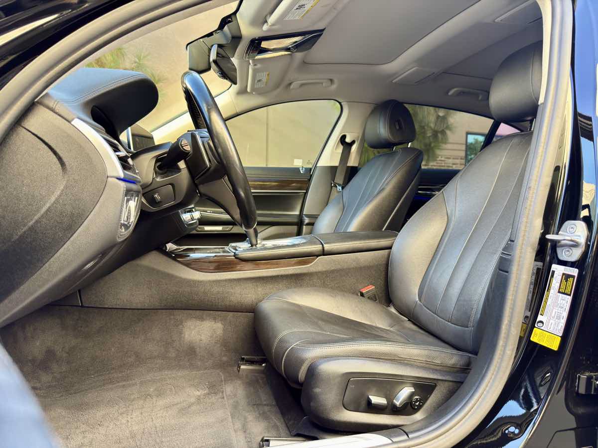 Used 2016 BMW 740i RWD image 34
