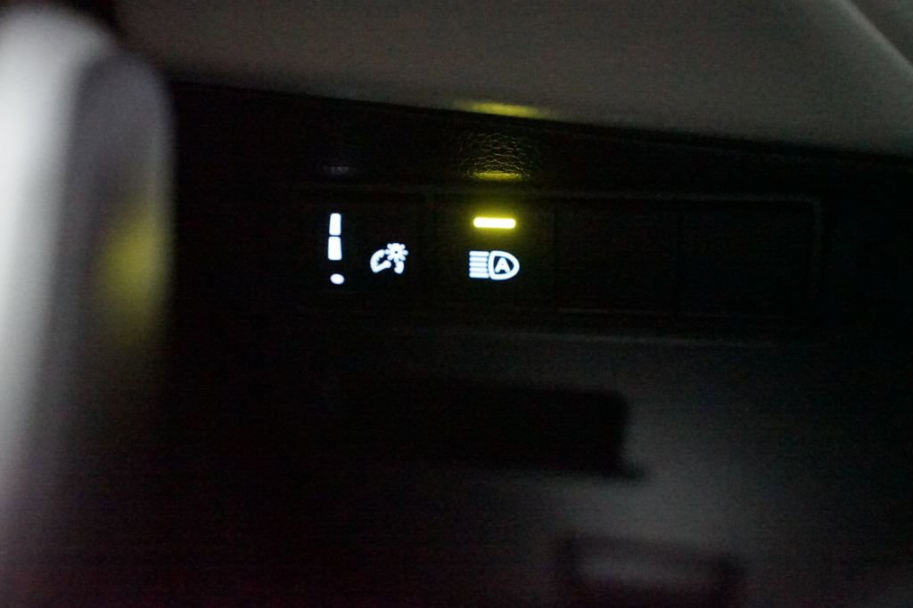 Used 2025 Toyota Corolla Cross L FWD image 21