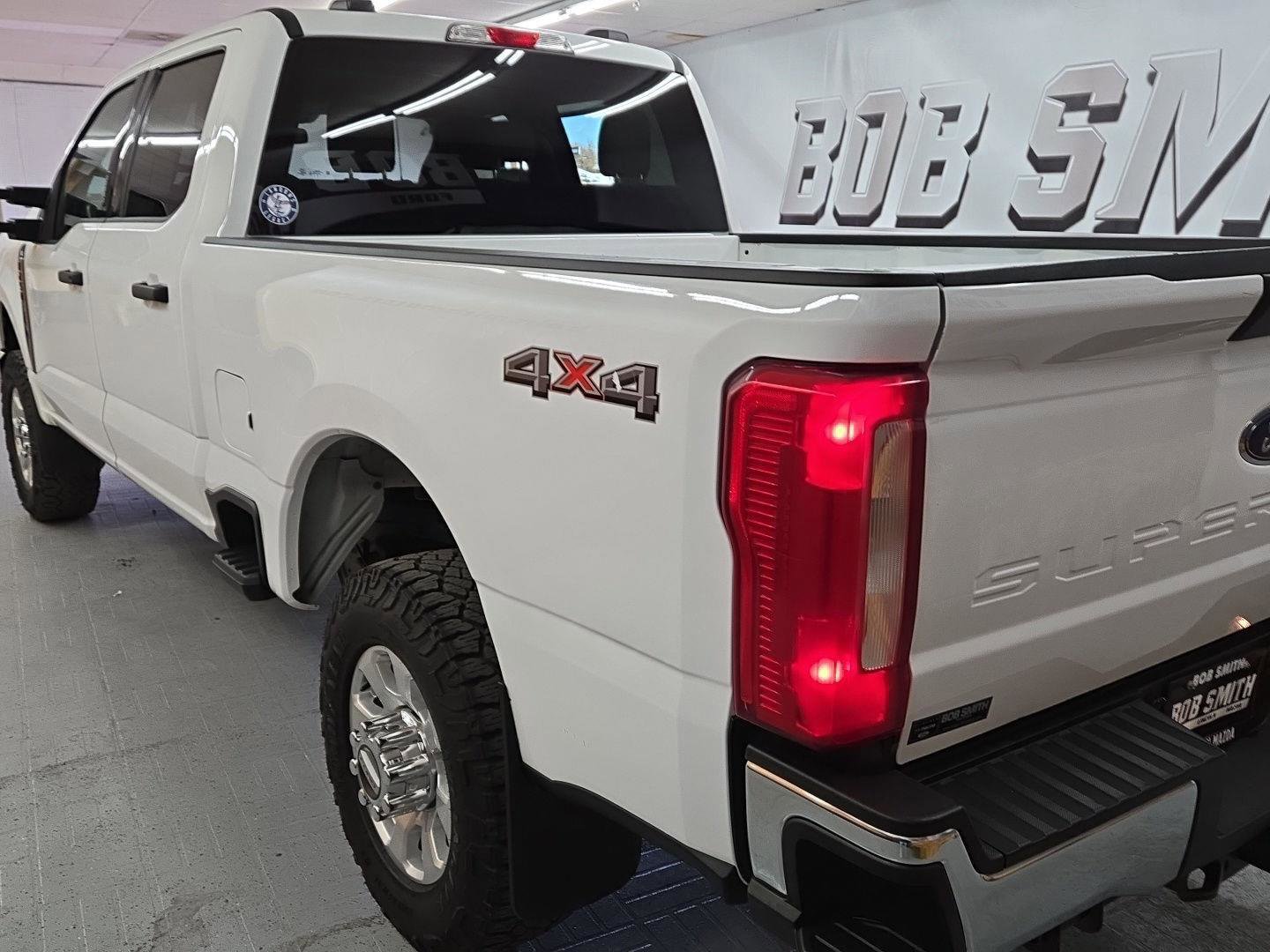 Used 2023 Ford F250 XLT w/ Snow Plow Prep Package image 4