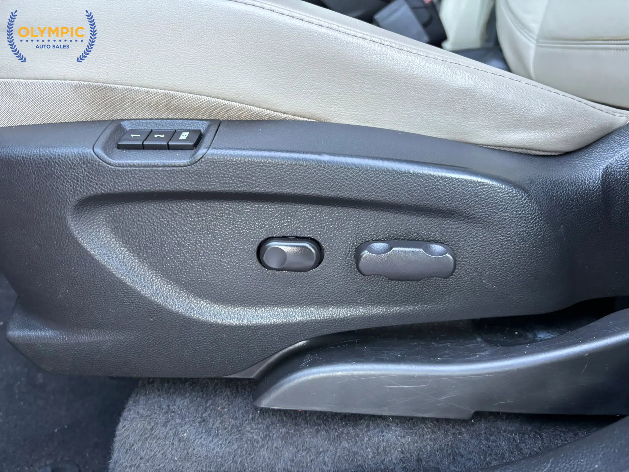 Used 2017 Buick Encore Essence w/ Experience Buick Package image 30