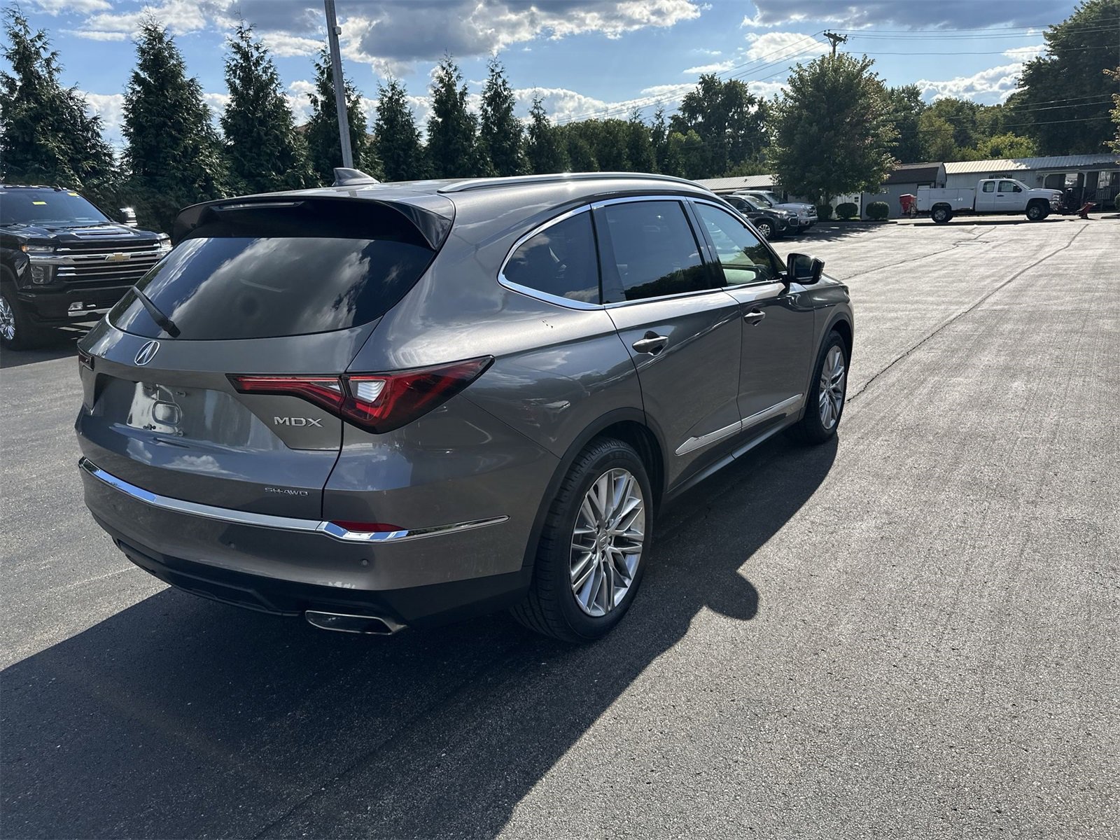 Used 2024 Acura MDX SH-AWD w/ Advance Package image 8