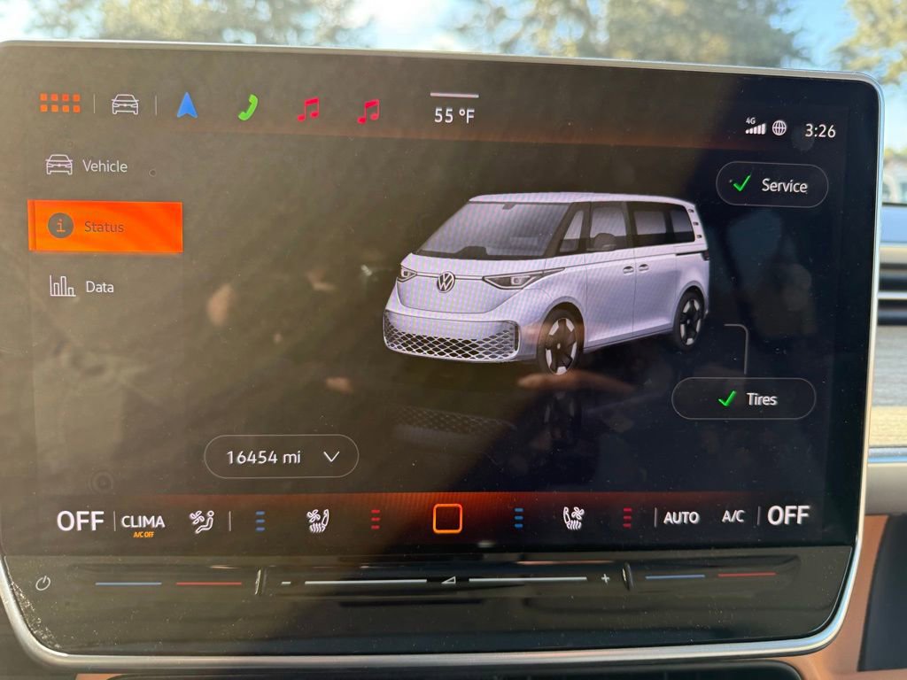 Used 2025 Volkswagen ID. Buzz 1st Edition image 30