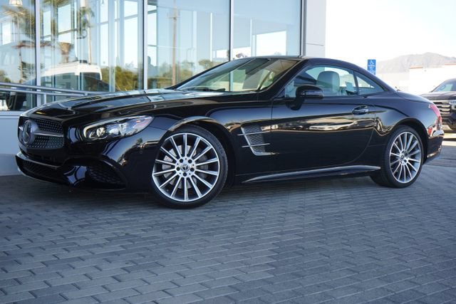Used 2019 Mercedes-Benz SL 550 image 4
