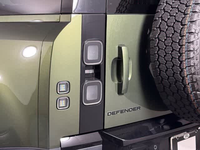 New 2026 Land Rover Defender 110 S AWD/4WD image 13