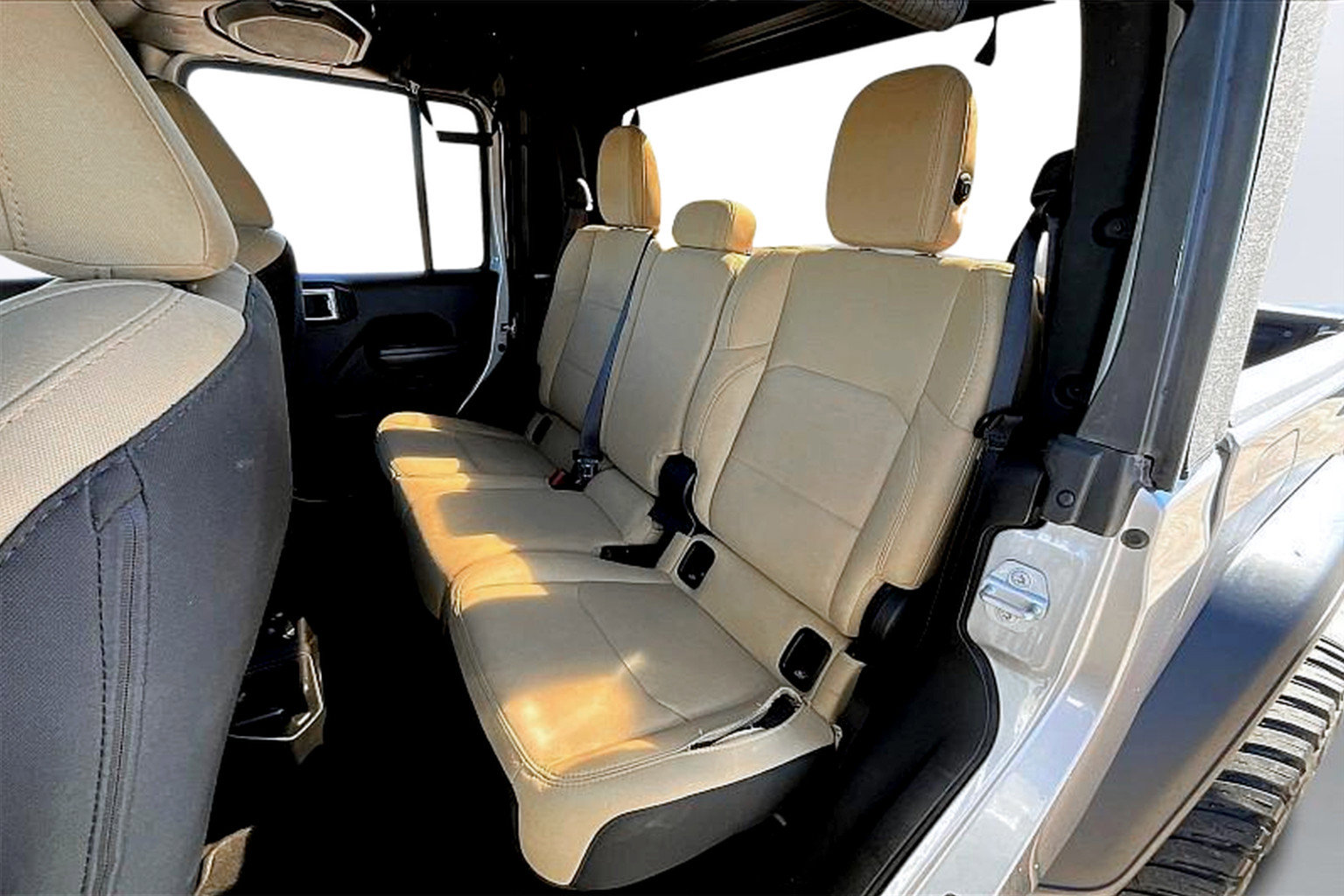 Used 2020 Jeep Gladiator Sport w/ Quick Order Package 24S image 25