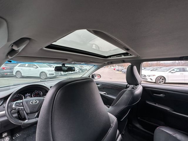 Used 2017 Toyota Camry XSE image 32