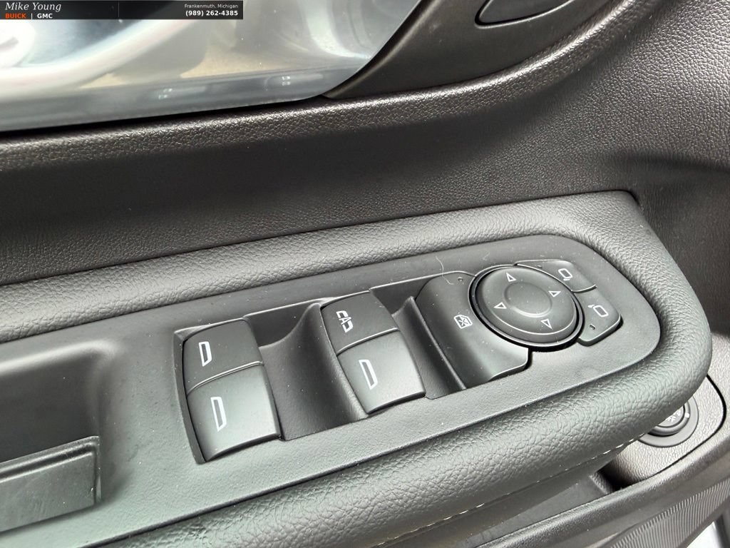 Used 2024 GMC Terrain SLT FWD image 18