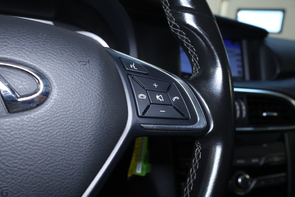 Used 2019 INFINITI QX30 AWD w/ Proassist Package image 22