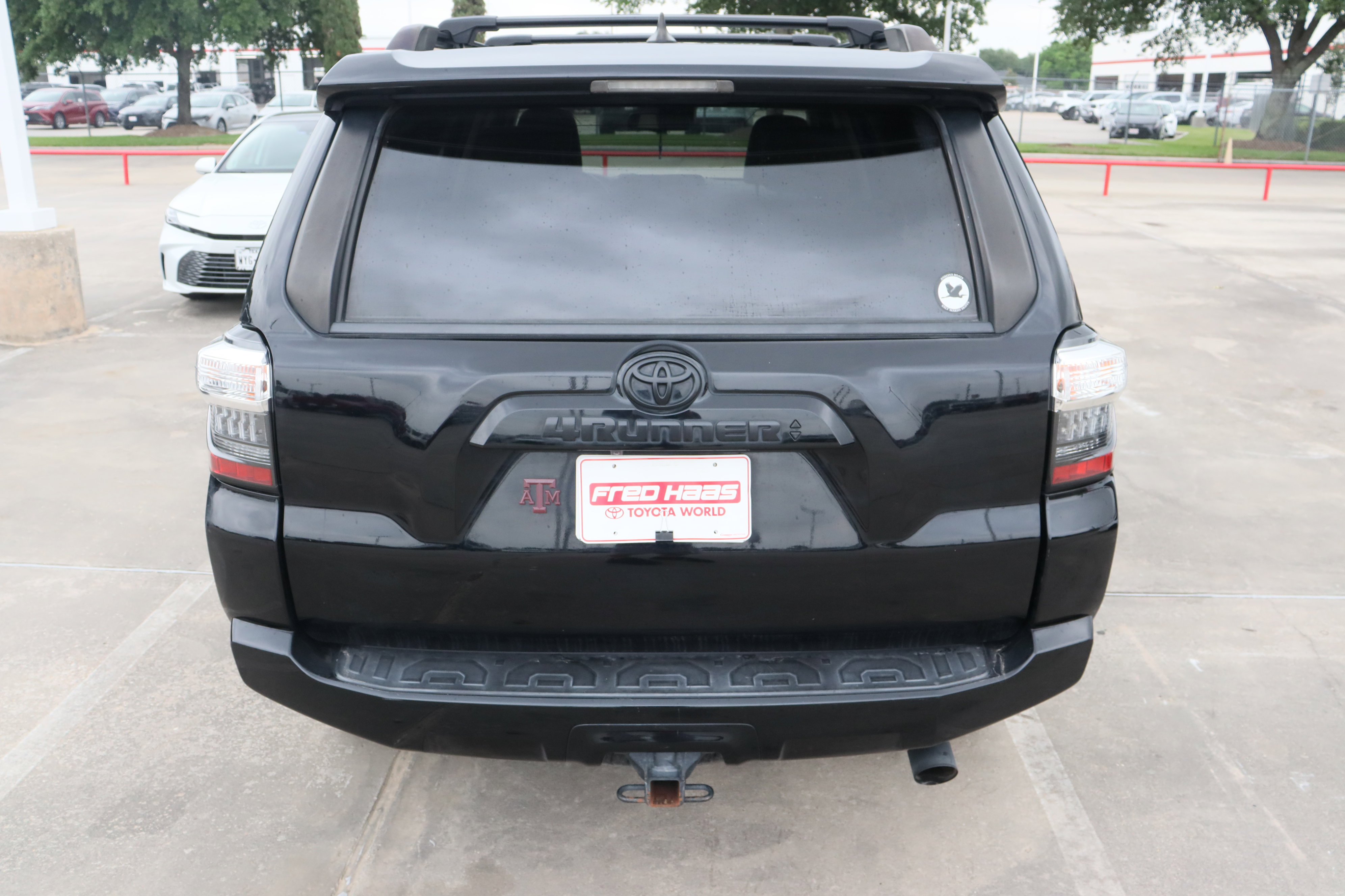 Used 2021 Toyota 4Runner SR5 Premium w/ Moonroof Package RWD image 10