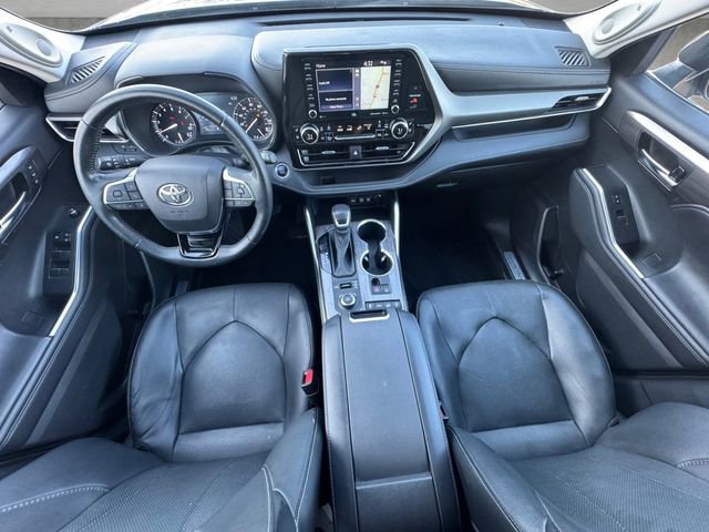 Used 2021 Toyota Highlander Limited image 20