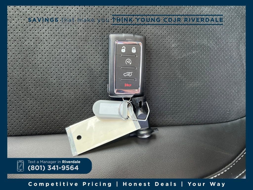 New 2026 Jeep Grand Cherokee Altitude image 28