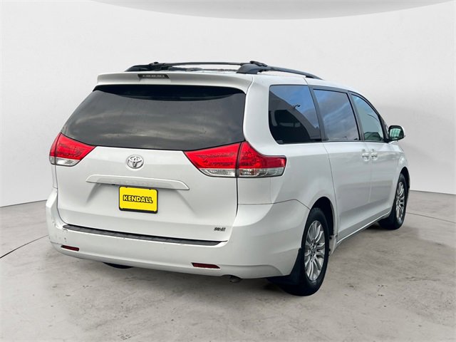 Used 2011 Toyota Sienna XLE image 5