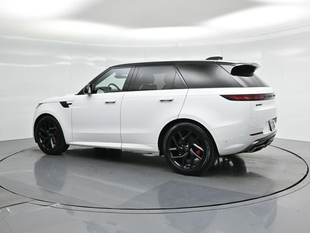 Used 2023 Land Rover Range Rover Sport SE Dynamic image 5