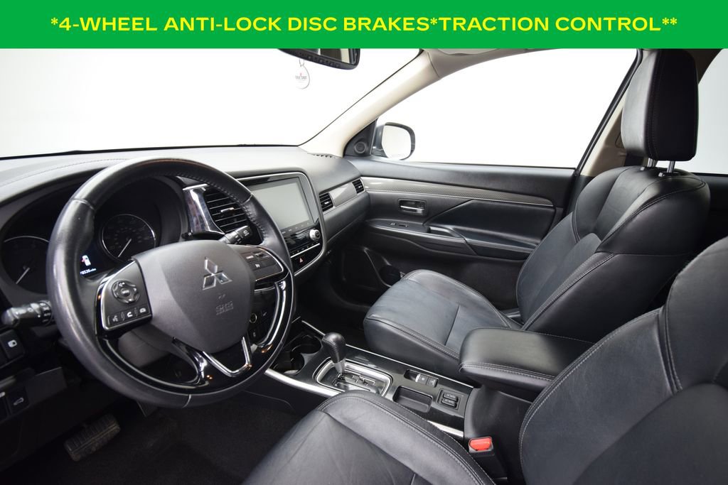 Used 2020 Mitsubishi Outlander SE image 8