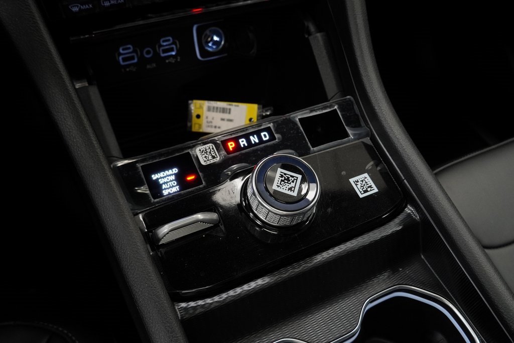 New 2025 Jeep Grand Cherokee Limited w/ Trailer Tow Package image 25