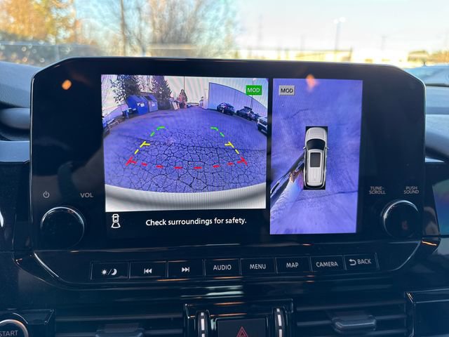 Used 2024 Nissan Pathfinder Platinum w/ Lighting Package (N93) image 37