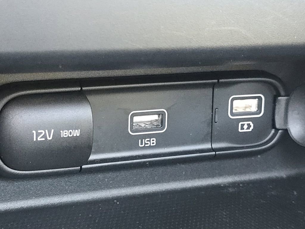 Used 2021 Kia Seltos SX w/ SX Sunroof Package image 32