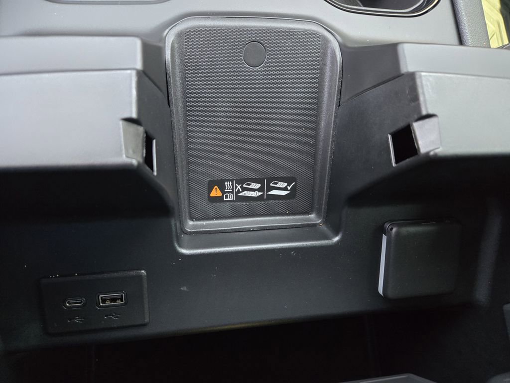 Used 2024 GMC Sierra 1500 AT4 w/ AT4 Premium Package image 23