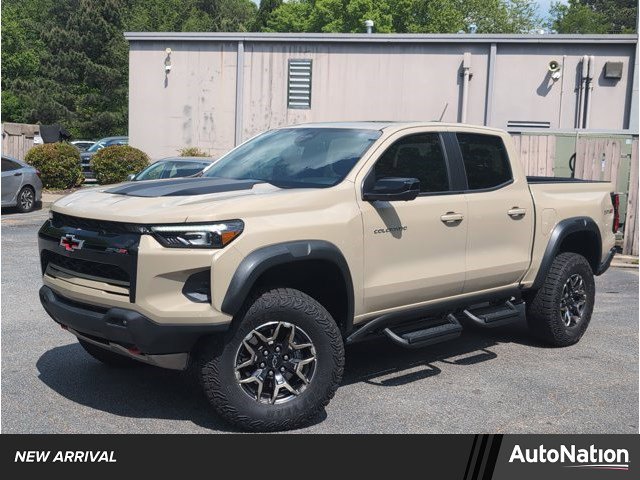 Used 2024 Chevrolet Colorado ZR2 w/ Technology Package AWD/4WD image 1