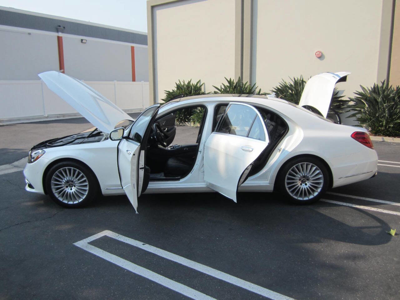 Used 2018 Mercedes-Benz S 560 Sedan image 9