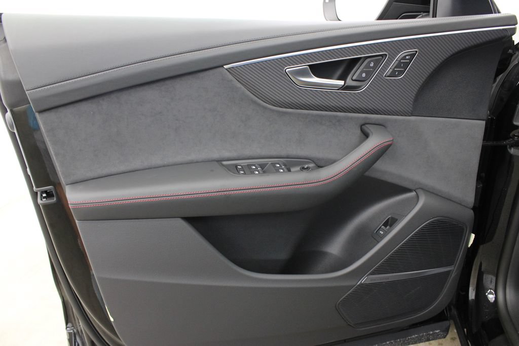 New 2026 Audi SQ8 Prestige AWD/4WD image 17