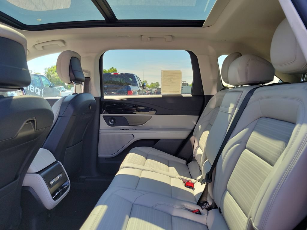 New 2026 Lincoln Nautilus Reserve AWD/4WD image 14